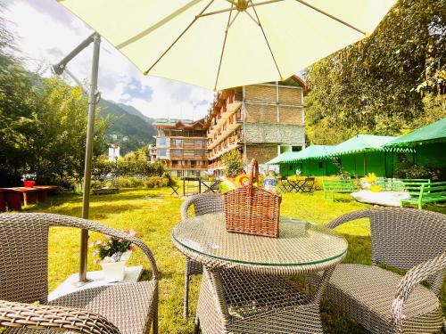 hotel beas river retreat