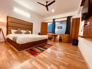 hotel beas river retreat