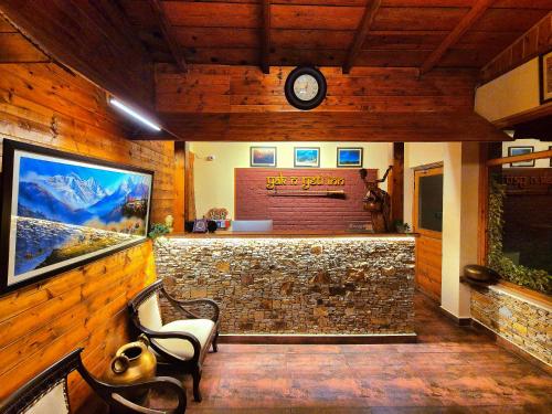 echor yak and yeti inn