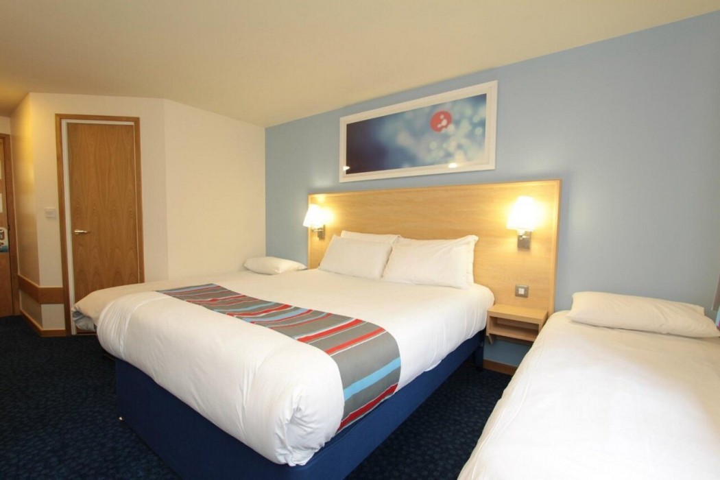 travelodge glenrothes