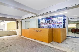 Capital O Hotel Samrat Palace Near Nampally Station,India>>Hyderabad,3 star