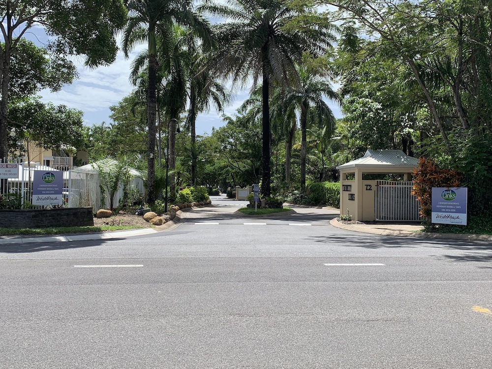 trinity links resort