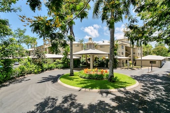 trinity links resort