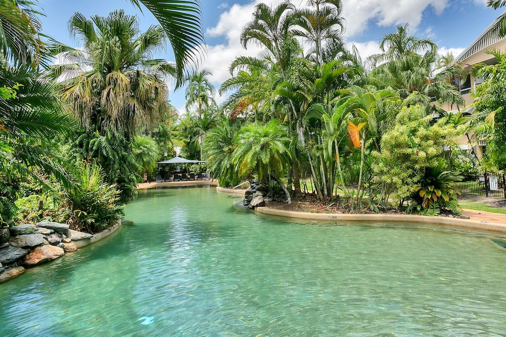 trinity links resort
