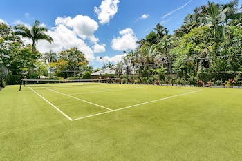 trinity links resort