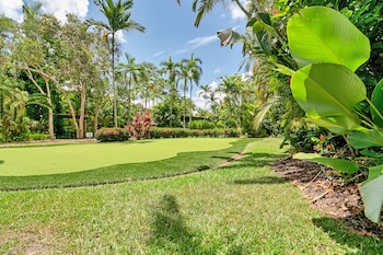 trinity links resort