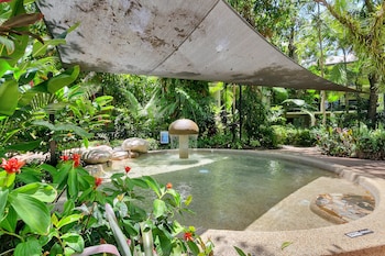 trinity links resort