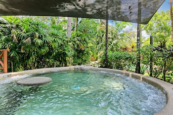 trinity links resort