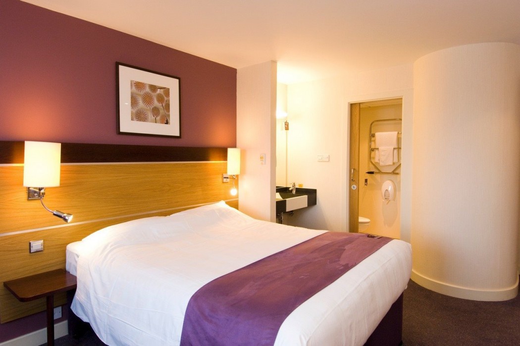premier inn portsmouth port solent