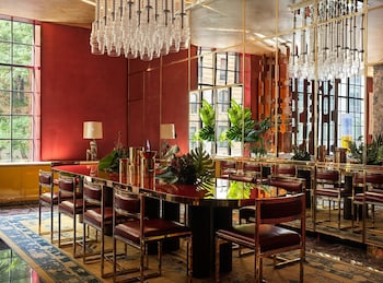 the manner the unbound collection by hyatt