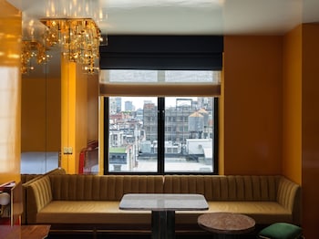 the manner the unbound collection by hyatt