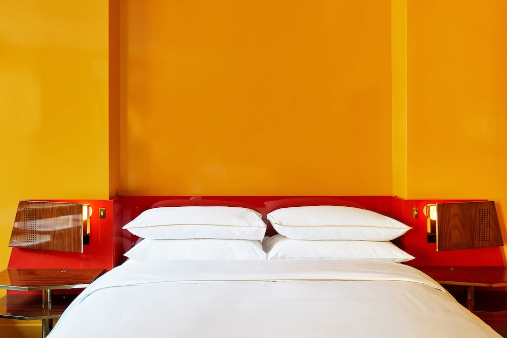 the manner the unbound collection by hyatt