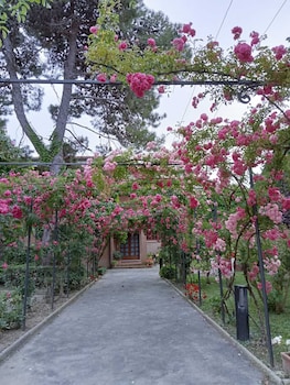 hotel villa pina