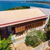 villa vista by the serendipity
