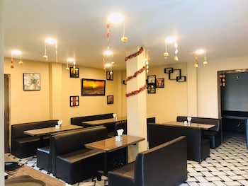 Gharana Resort,Hooghly>>Chandannagar,3 star