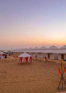 best desert camp in jaisalmer red velvet