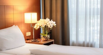 plaza premium koln