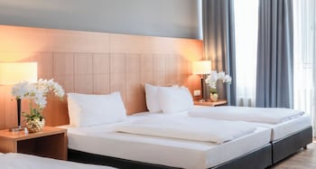 plaza premium koln
