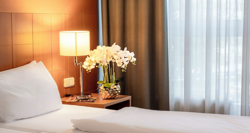 plaza premium koln