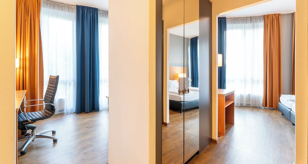 plaza premium koln