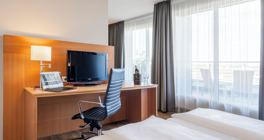 plaza premium koln