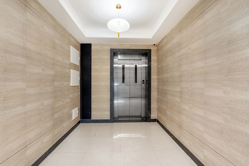 destino by monday hotels gachibowli
