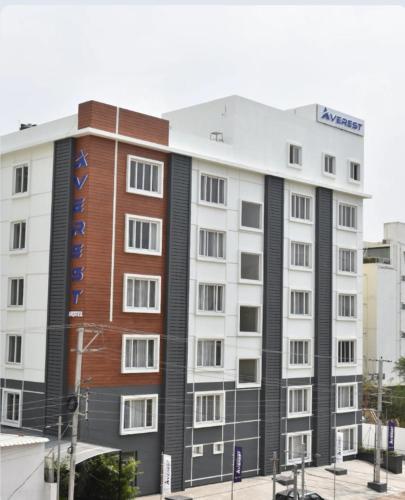 destino by monday hotels gachibowli