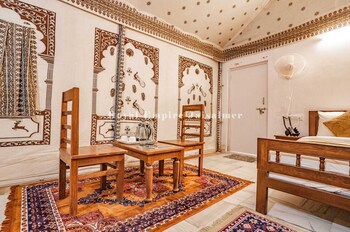 royal empire camp and resort jaisalmer