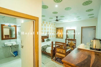 royal empire camp and resort jaisalmer