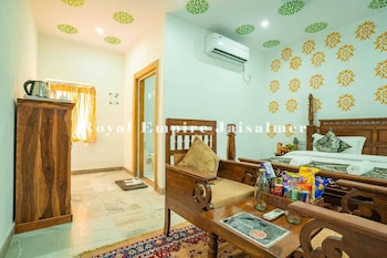 royal empire camp and resort jaisalmer