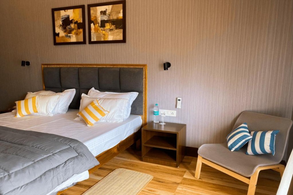 Sandbanks Beach Villas, Morjim,Goa>>Arambol,4 star