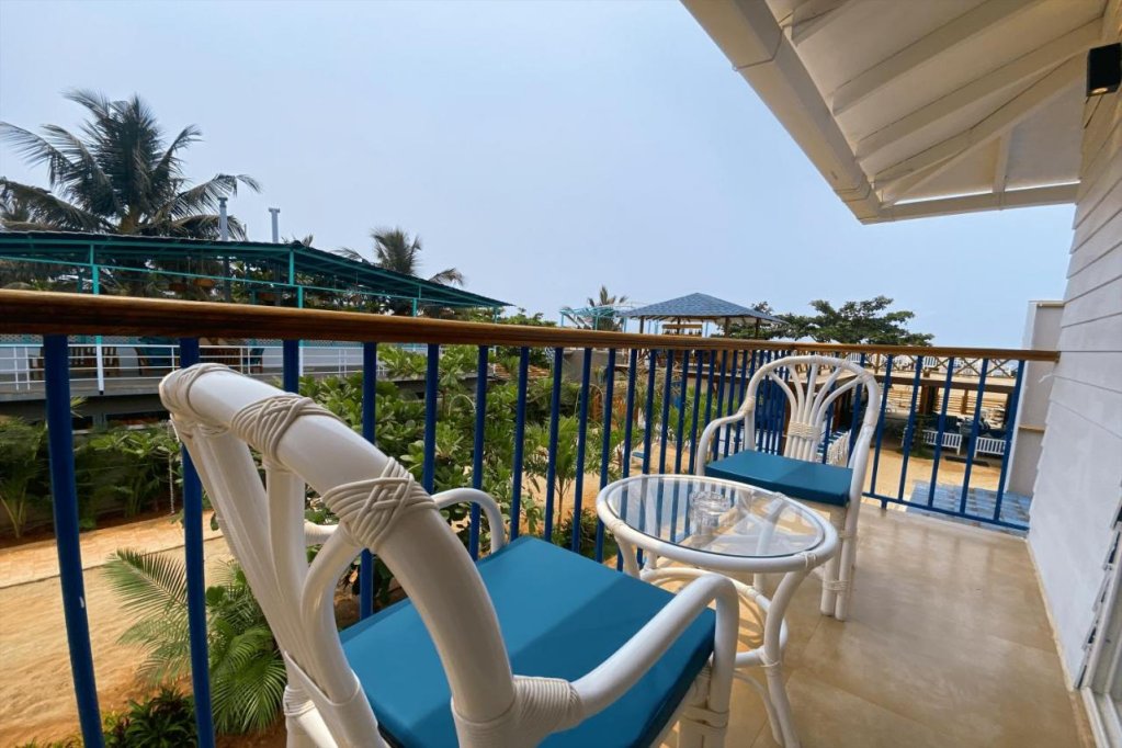 Sandbanks Beach Villas, Morjim,Goa>>Arambol,4 star