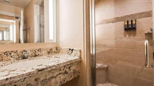 best western plus arroyo roble hotel and creekside villas