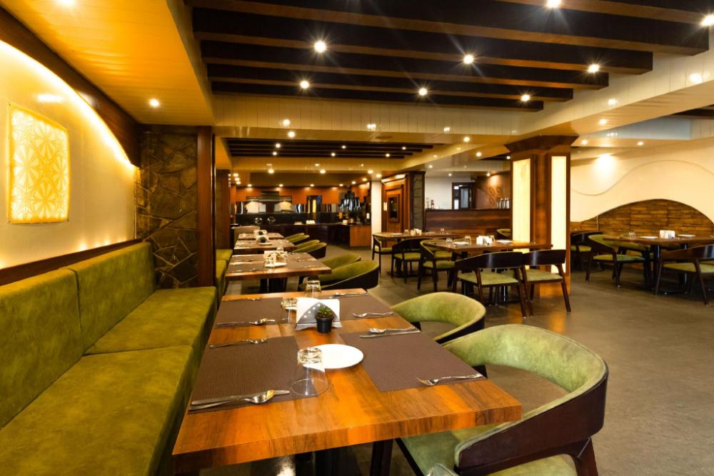 queens yard darjeeling