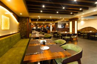 queens yard darjeeling