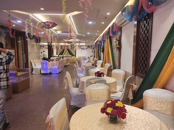 Hotel Shhaurya,Karol Bagh>>New Delhi,3 star