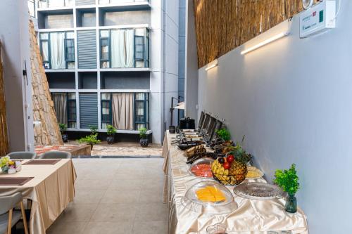 elizabeth golf apartment