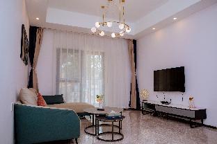 elizabeth golf apartment