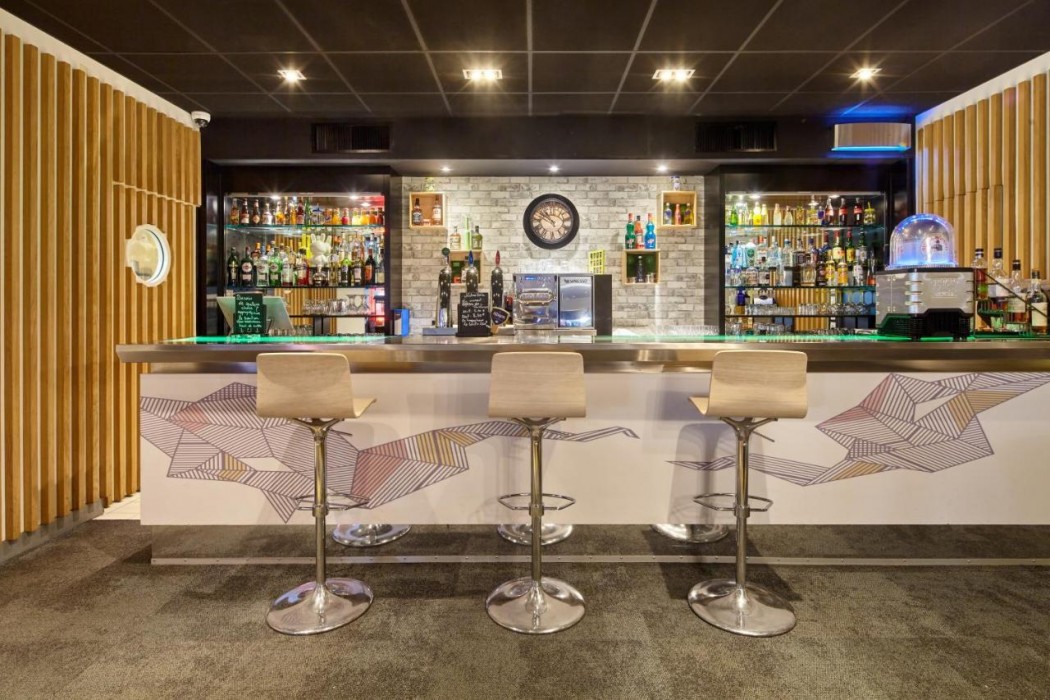 bandb hotel cergy port