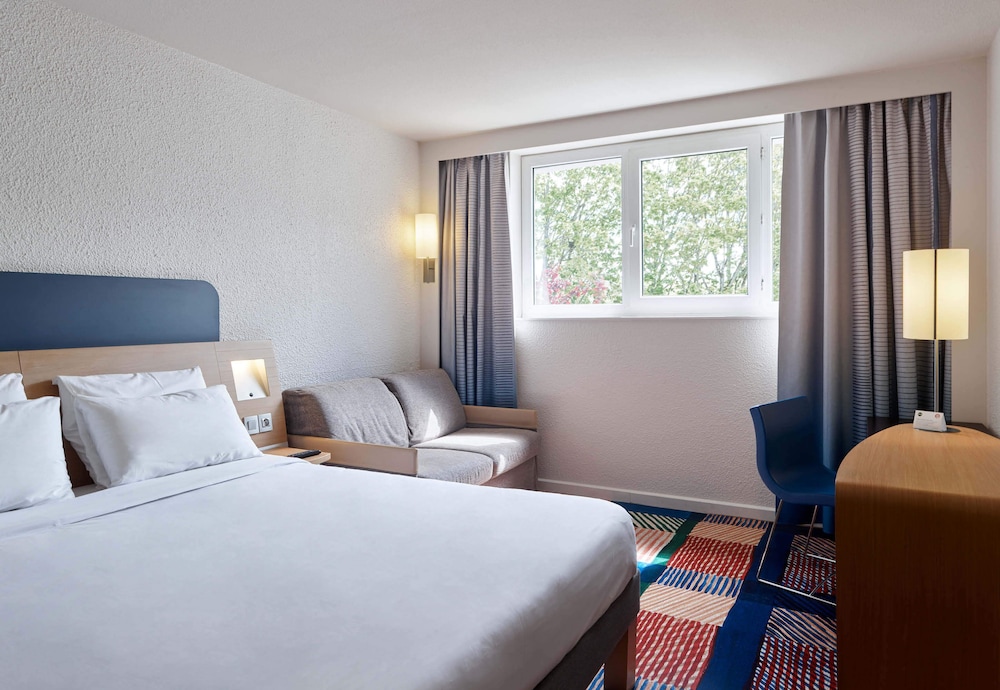 bandb hotel cergy port