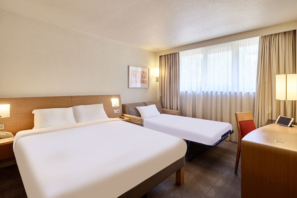 bandb hotel cergy port