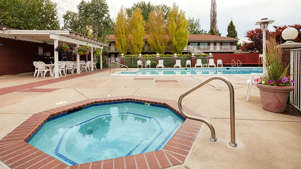 baugh motel surestay collection by best western