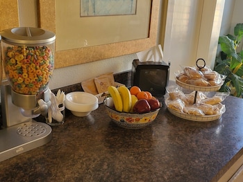 blue ribbon inn and suites