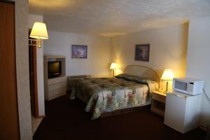 gray wolf lodge