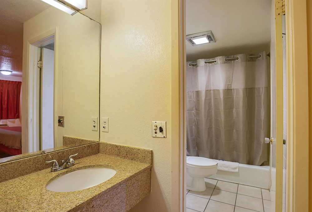 motel 6 brinkley ar