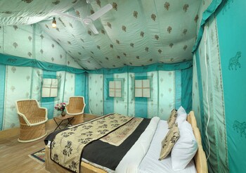 foxoso luxury camps