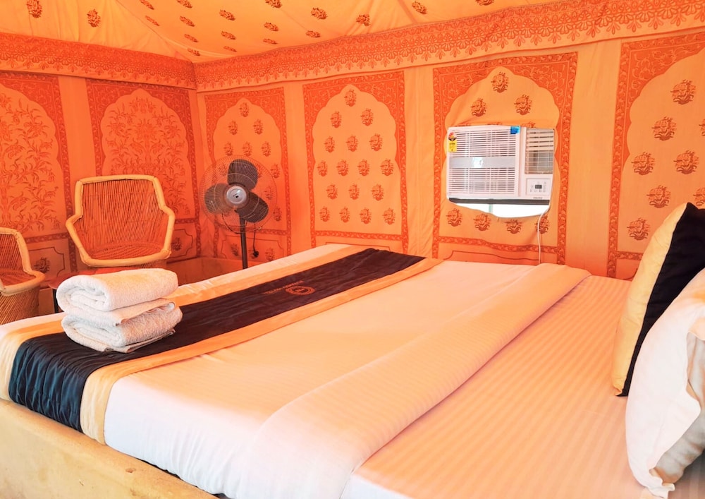 foxoso luxury camps