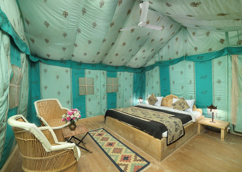 foxoso luxury camps