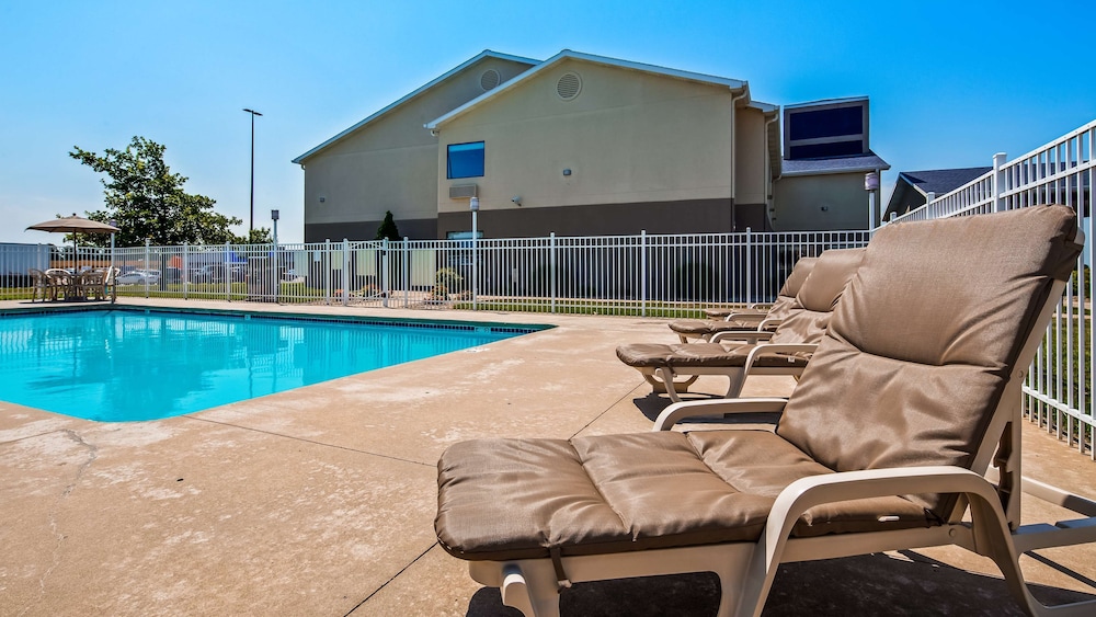 best western brookfield