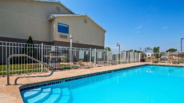best western brookfield